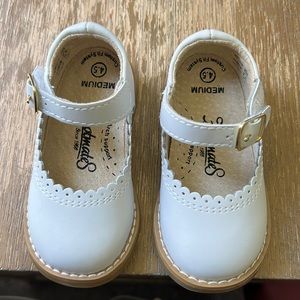 White Footmates size 4.5
